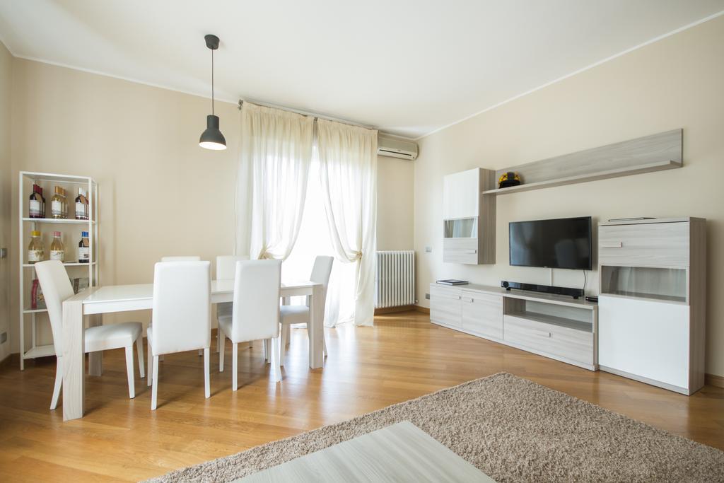 Casa Foscolo Daire Villa Guardia Dış mekan fotoğraf